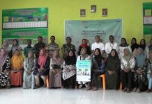 BRI Muara Bungo Serahkan 200 Bibit Mangga Program “BRI Menanam” di Dusun Purwobakti