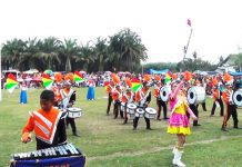 Pawai HUT ke-77 RI, SDN 105 Rambah Tampil Memukau di Depan Panggung