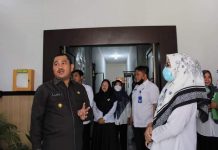 Ada Apa, Bupati Tiba-tiba Sidak ke Dinas Ini