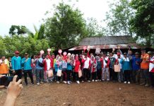 Meriahkan HUT ke-77 RI, PT KIM dan PT CK Gelar Jalan Santai dan Senam Sehat Bersama Warga