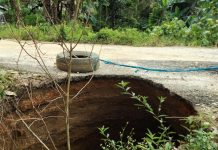 Warga Desa Sungai Merah Mengeluh, Jalan Nyaris Amblas