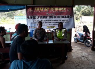 Jumat Curhat, Kapolsek Tanah Tumbuh Dengarkan Keluhan Warga