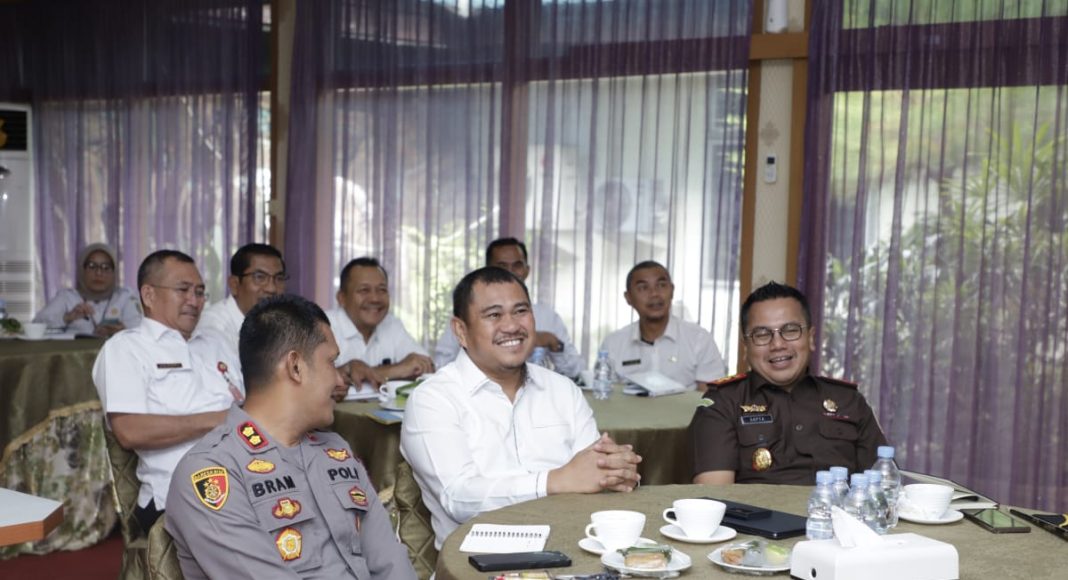 Bupati H Mashuri Ikuti Rakor Inspektur Daerah Secara Virtual