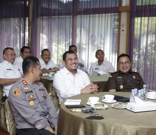 Bupati H Mashuri Ikuti Rakor Inspektur Daerah Secara Virtual