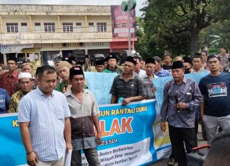 Lahan Diserobot PT SKU, Ratusan Warga Dusun Rantau Duku Datangi Kantor Bupati Bungo