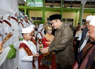 Bupati H Mashuri Hadiri Wisuda Tahfidz Al-Qur’an Angkatan I SDIT Al-Akhyar