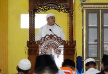 Bupati Bungo Jumling di Masjid Miftahul Qholbi Dusun Leban