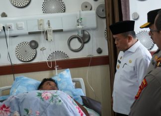 Gubernur Al Haris Besuk Kapolda Jambi pasca Dievakuasi
