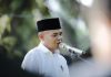 Aspan Didampingi Istri Letak Batu Pertama Pembangunan Madin dan Mushalla