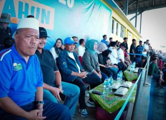 H. Aspan Saksikan Langsung Laga Perdana Kesebelasan Tebo
