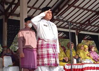 Sekda Sarolangun Inspektur HUT Provinsi Jambi Ke-66