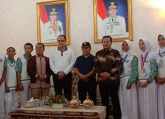 Gubernur Al Haris Apresiasi Siswa Peraih Medali Emas