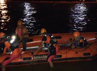 Breaking News! Kecelakaan Kapal, Belasan Orang Tenggelam di Tanjab Barat