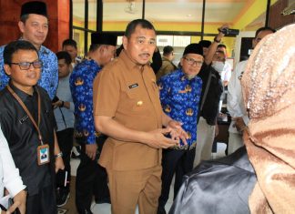 Jelang Lebaran, Bupati Bungo Pantau Ketersediaan Sembako di Gudang Bulog