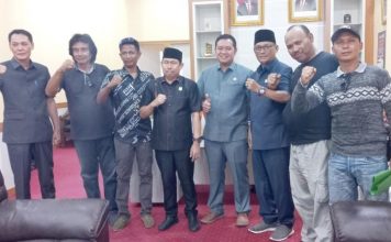 Pimpinan DPRD Tanjab Barat Terima Perwakilan Aksi Damai Tolak Perda RTRW