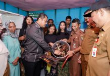Kunjungi SAD, Bupati H Mashuri Resmikan Ghumah Belajo