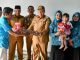 Door To Door, PJ Bupati Bachril Bakri Berikan Bantuan Makanan Bergizi Bagi Balita Stunting