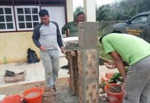 Satgas TMMD Bangun Tempat Cuci Tangan, Lettu Inf A B Sitorus: Membiasakan Siswa Cuci Tangan Sebelum Masuk Kelas