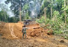 Pastikan Sesuai SOP, Satgas TMMD ke-117 Kodim/Bute Awasi Kerja Operator Alat Berat