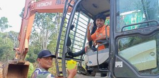 Satgas TMMD Kawal Operator Alat Berat, Ingin Wujudkan Jalan yang Baik