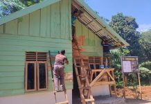 Tahap Finishing, Satgas TMMD ke-117 Kodim 0416/Bute Percantik Rumah Milik Edi Candra