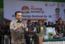 Gubernur Resmikan Sekolah Lansia Pertama di Kota Jambi