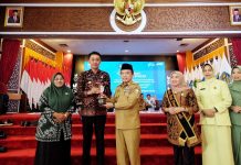 Pemkab Muaro Jambi Terima Penghargaan Kabupaten Layak Anak