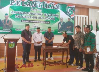 Pj Bupati Aspan Hadiri Pelantikan Pengurus HMI dan Kohati Tebo