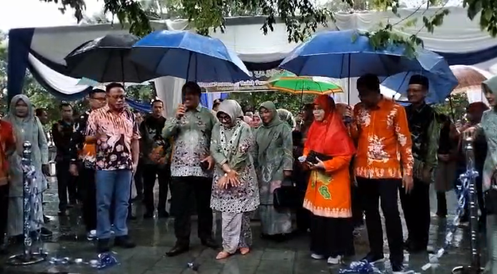 Pasar Beduk Bulan Ramadhan resmi di buka Bupati Bungo di damping Ir.Supriadi Kadis Koperindag dan UKM Bungo