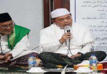 Gubernur Al Haris Tarawih di Desa Malapari di Malam Ke-12 Ramadhan