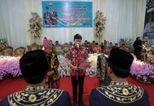 Pj Bupati Bachyuni Deliansyah Hadiri Pengukuhan LAM Desa Bakti Mulya dan Pelantikan Ketua TP PKK