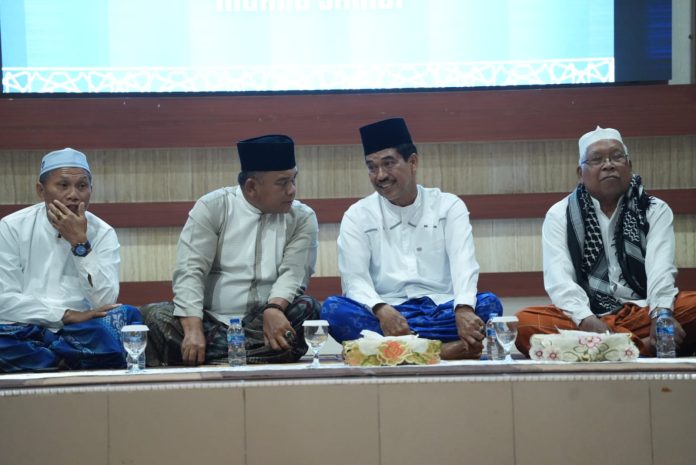 Penjabat_Bupati_Kab_Muaro_Jambi_bersama_Sekda_menghadiri_acara_doa_bersama