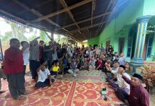 Tak Berjarak dengan Masyarakat, Dedy Putra Sambangi Warga Trans Sungai Telang