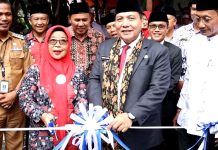 Pj Bupati Bachril Lakukan Peresmian Musholla Khalifah dan Khatam Al-Quran di SDN 64/VII Suka Sari