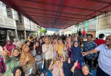 Emak-emak Dusun Pedukun Doakan Dedy-Dayat Terpilih di Pilkada Bungo 2024