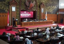 Pjs Gubernur Sudirman Apresiasi Pandangan Umun Fraksi DPRD Terhadap RAPBD 2025