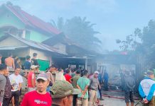 Musibah Kebakaran Menimpa Rumah Warga Dusun Suka Jaya, Sebuah Mobil dan 4 Motor Hangus