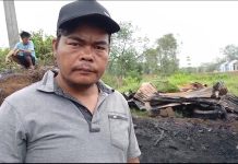 Lapak Tambal Bannya Terbakar, Purba Kehilangan Satu-satunya Sumber Penghasilan