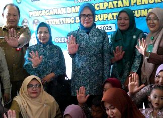 TP PKK Bungo Bersama TP3S Serahkan Bantuan Cegah Stunting di Dua Kecamatan