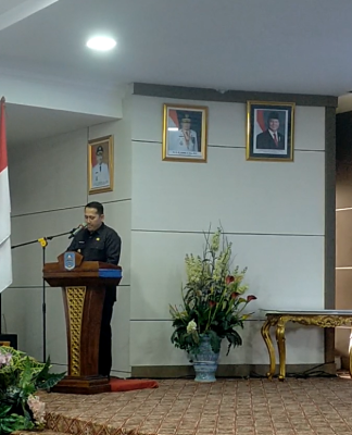 Bupati M. Syukur Lantik Enam Kades PAW