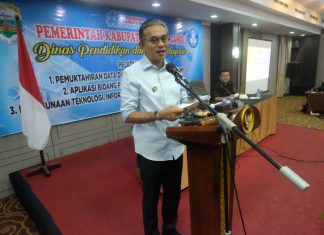 Wabup Muaro Jambi Buka Bimtek Pemutakhiran Dapodik dan Pemanfaatan TIK Pendidikan 2026