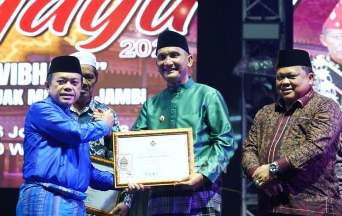 9de7dd8a330da61ffee5ac95299d629d