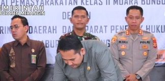 Bupati M. Syukur Teken MoU Pidana Kerja Sosial dengan Bapas Bungo