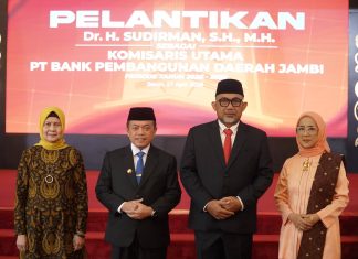Lantik Sudirman sebagai Komisaris Utama Bank Jambi, Gubernur Al Haris Tekankan Pembenahan dan Kemandirian