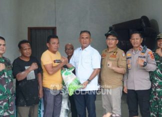 Turun ke Lokasi Banjir, Bupati Hurmin Salurkan Bantuan dan Siagakan Tenaga Medis