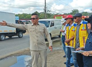 Waka DPRD Bungo Darwandi dan BPJN Jambi Tinjau Jalan serta Drainase Rusak