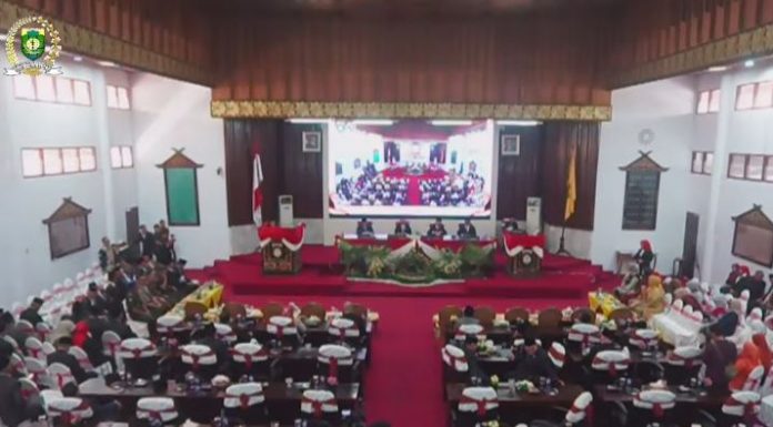 DPRD Bungo Gelar Paripurna HUT ke-81 RI, Mendengarkan Pidato Kenegaraan Presiden