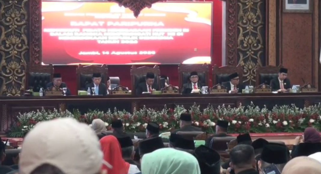 Gubernur Haris dan Wagub Sani Hadiri Paripurna Istimewa Dengarkan Pidato Kenegaraan Presiden