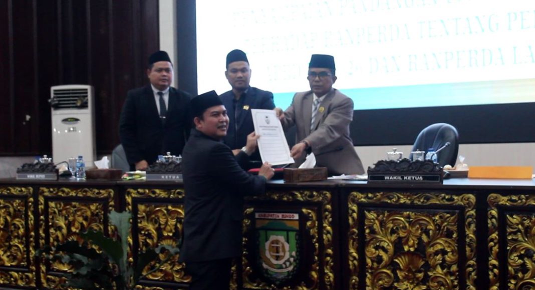 DPRD Bungo Bahas Ranperda Perubahan APBD 2026, Fraksi Soroti Infrastruktur hingga Lingkungan